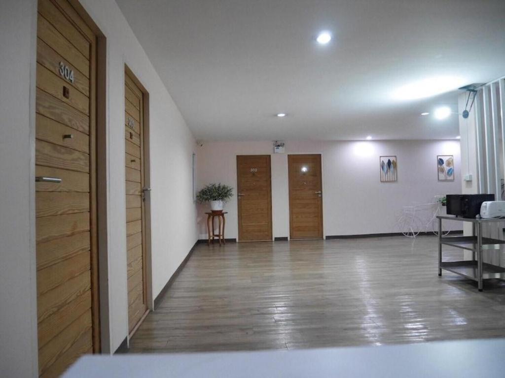 ผาภูมิ บูทิค เรสซิเดนซ์ Hotel กรุงเทพมหานคร ภายนอก รูปภาพ